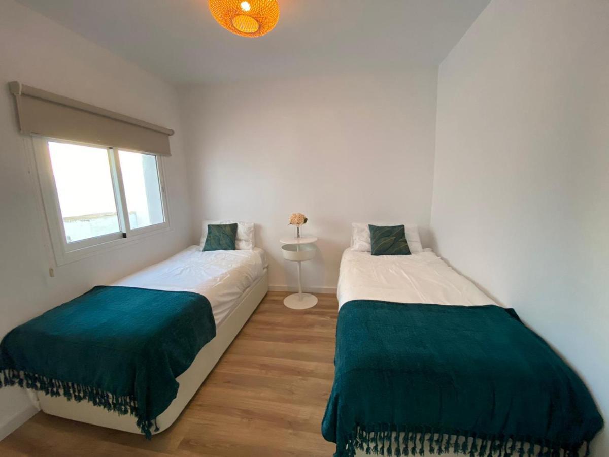 Arena Happy Apartment ฟูเอนฮิโรลา ภายนอก รูปภาพ